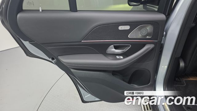 Mercedes-Benz GLE-Class 2023 — photo 15