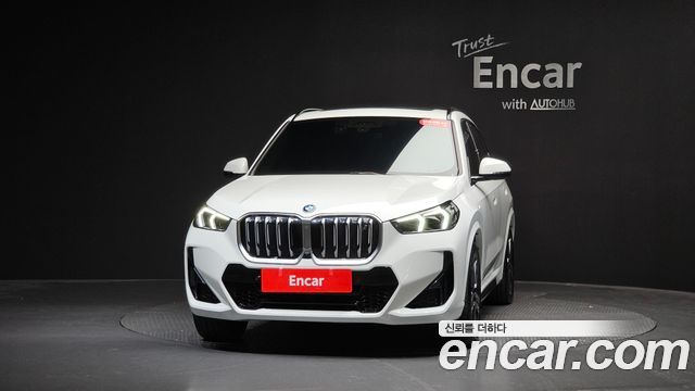 BMW iX1 2023 — photo 3