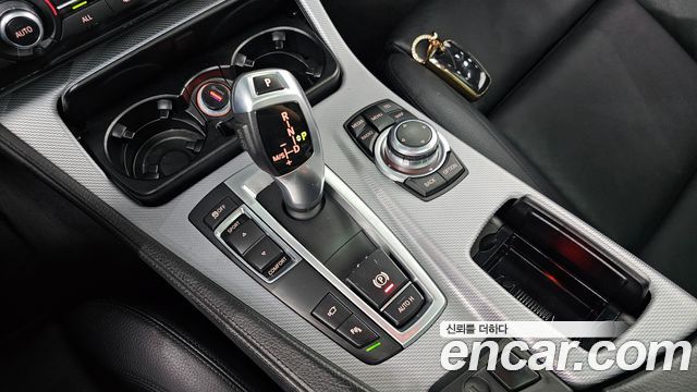 BMW 5-Series 2013 — photo 9