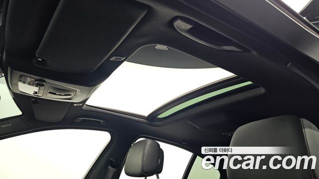 BMW 5-Series 2013 — photo 17