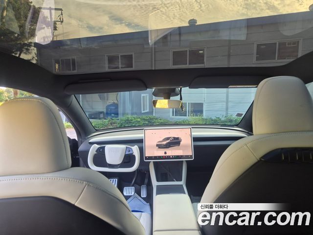 Tesla Model Y 2026 — photo 7