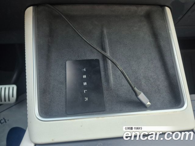 Tesla Model Y 2026 — photo 15