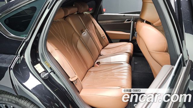 Genesis G80 2022 — photo 17