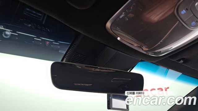Genesis G80 2022 — photo 29