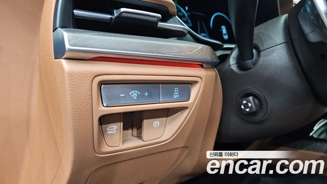 Genesis G80 2022 — photo 30
