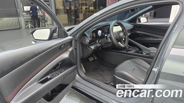 Hyundai AVANTE 2025 — photo 13