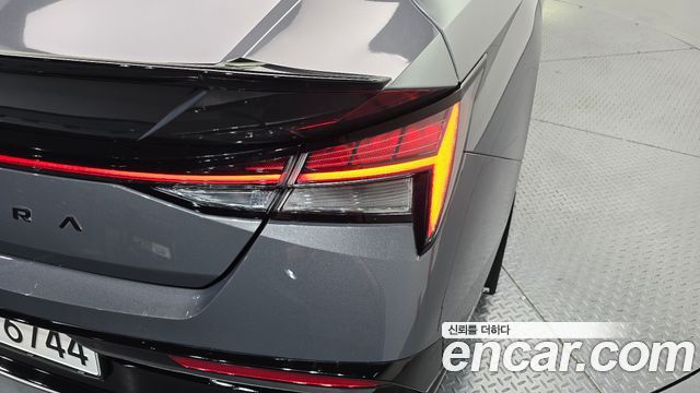 Hyundai AVANTE 2025 — photo 9