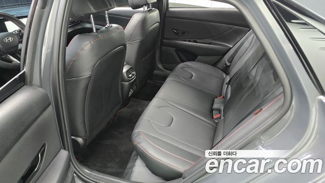 Hyundai AVANTE 2025 — photo 16