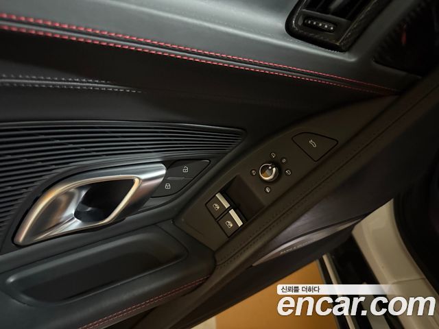 Audi R8 2021 — photo 12