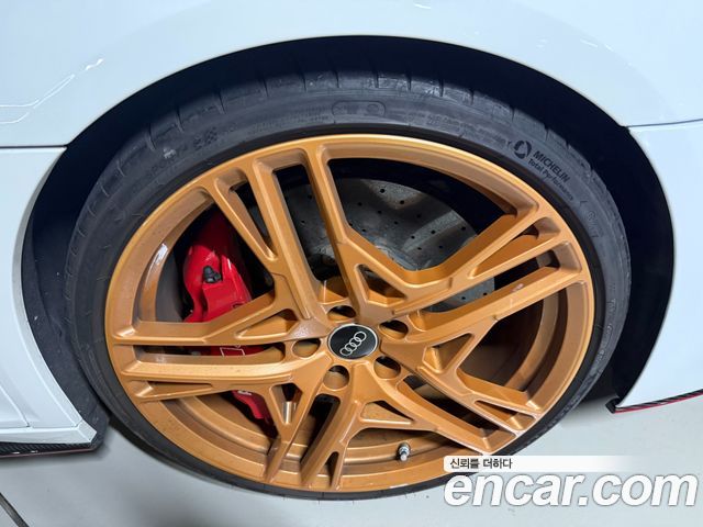 Audi R8 2021 — photo 14