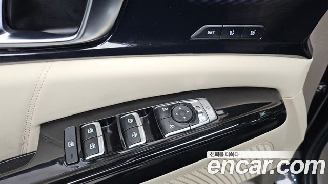 Kia Canival 2023 — photo 19