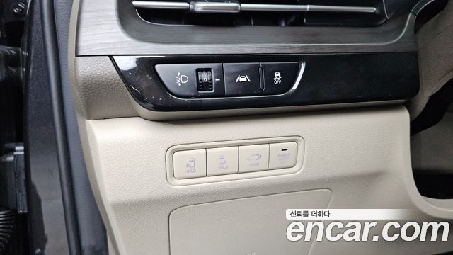 Kia Canival 2023 — photo 21