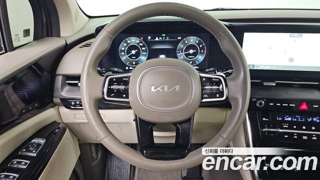 Kia Canival 2023 — photo 23