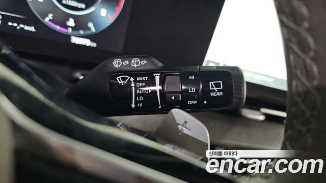 Kia Canival 2023 — photo 24