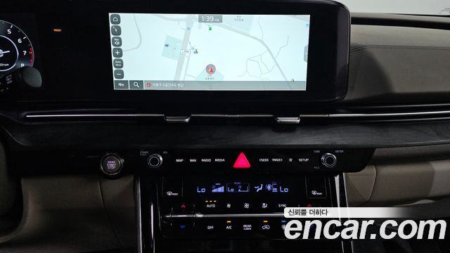 Kia Canival 2023 — photo 25