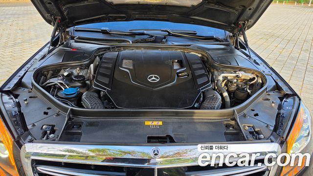Mercedes-Benz S-Class 2019 — photo 20