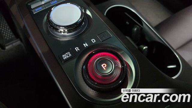 Genesis GV70 2024 — photo 12