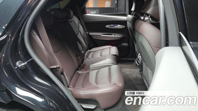 Genesis GV70 2024 — photo 17
