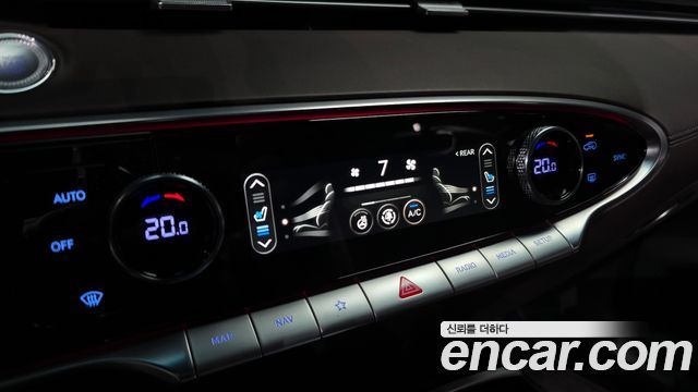 Genesis GV70 2024 — photo 24