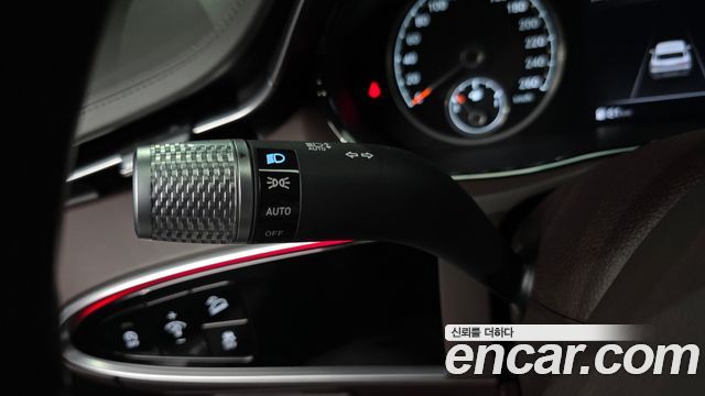 Genesis GV70 2024 — photo 31