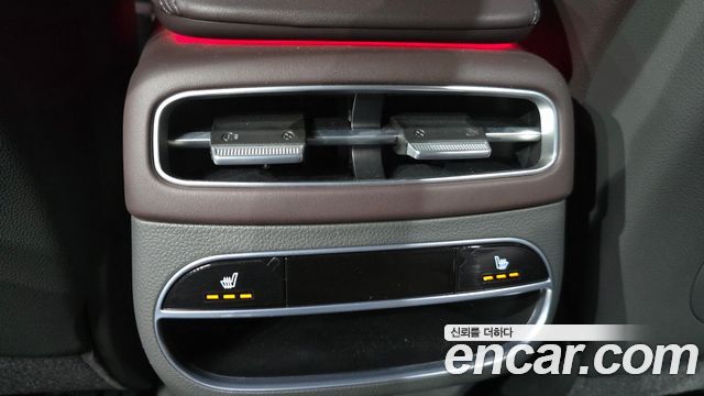 Genesis GV70 2024 — photo 34