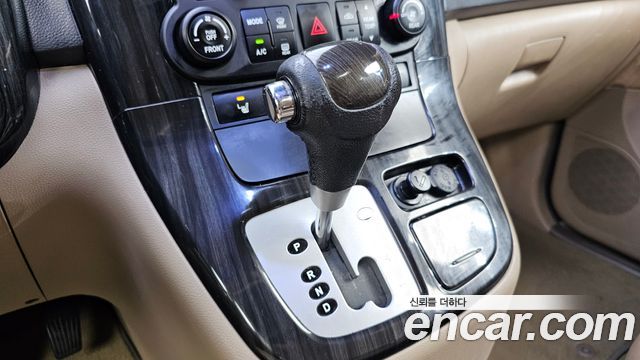Kia Canival 2013 — photo 9