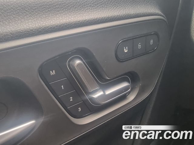 Mercedes-Benz Sprinter 2022 — photo 13