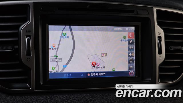 Kia Sportage 2016 — photo 12