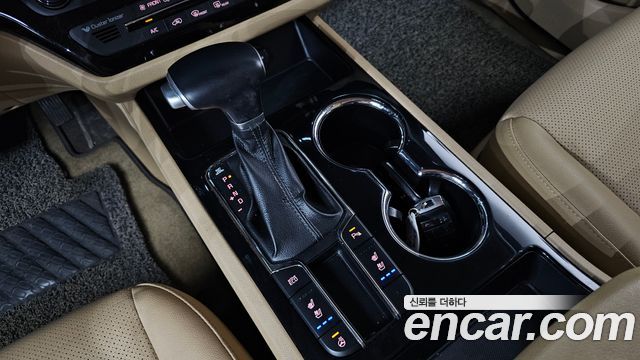 Kia Canival 2019 — photo 12