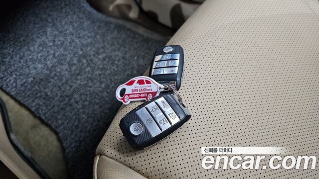 Kia Canival 2019 — photo 24