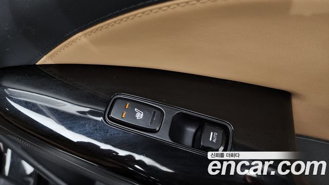 Kia K7 2020 — photo 28
