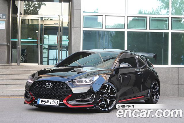 Hyundai Veloster 2021 — photo 1