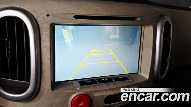 Nissan Cube 2014 — photo 17