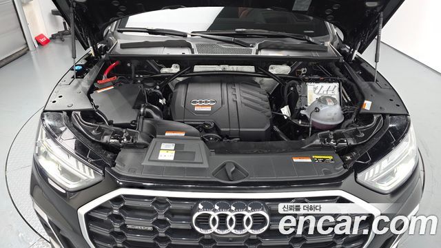 Audi Q5 2024 — photo 6