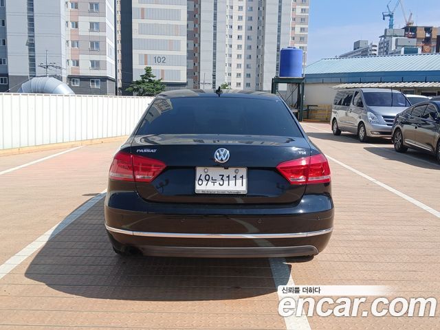 Volkswagen Passat 2014 — photo 5