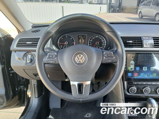 Volkswagen Passat 2014 — photo 15