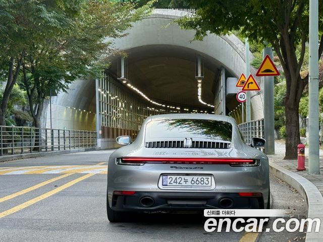 Porsche 911 2023 — photo 5