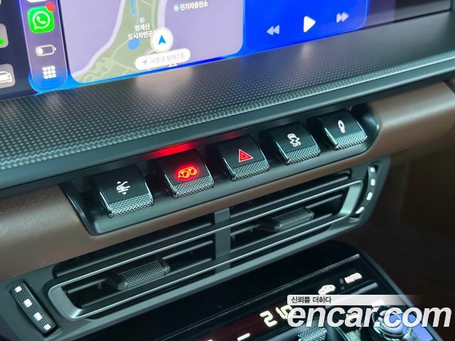 Porsche 911 2023 — photo 10