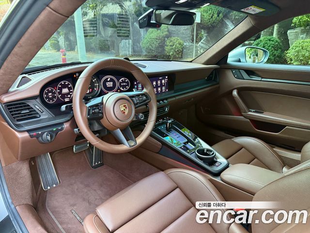 Porsche 911 2023 — photo 12