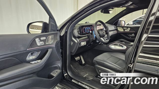 Mercedes-Benz GLE-Class 2023 — photo 10