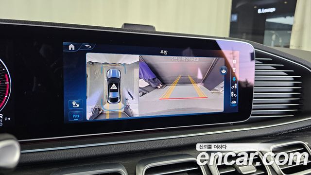 Mercedes-Benz GLE-Class 2023 — photo 15
