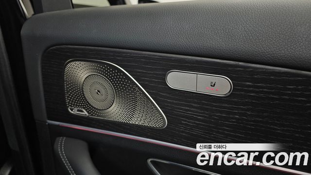 Mercedes-Benz GLE-Class 2023 — photo 19