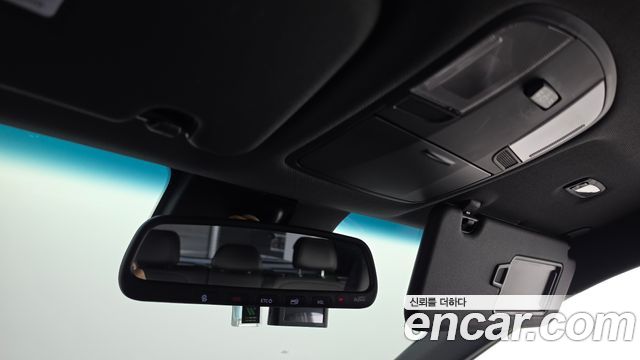 Hyundai i30 2019 — photo 23