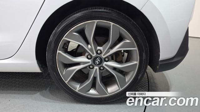 Hyundai i30 2019 — photo 7