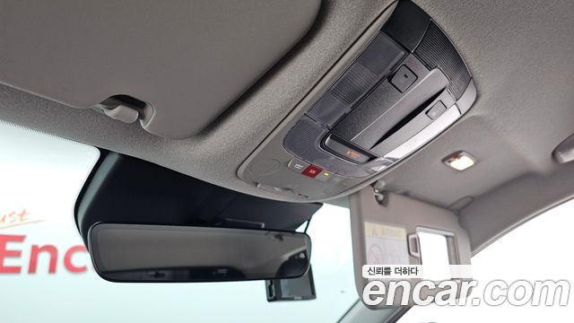 Kia Niro 2027 — photo 25