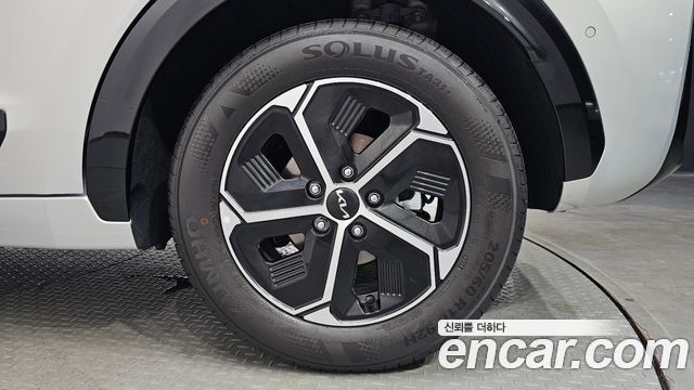 Kia Niro 2027 — photo 7