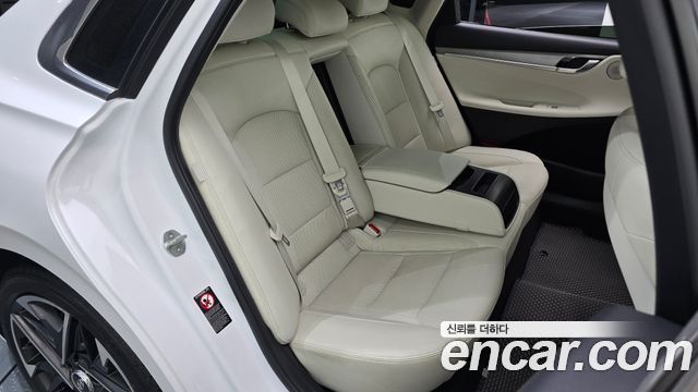 Hyundai Grandeur 2022 — photo 11