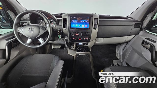 Mercedes-Benz Sprinter 2018 — photo 10