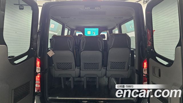 Mercedes-Benz Sprinter 2018 — photo 21