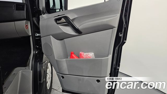 Mercedes-Benz Sprinter 2018 — photo 15